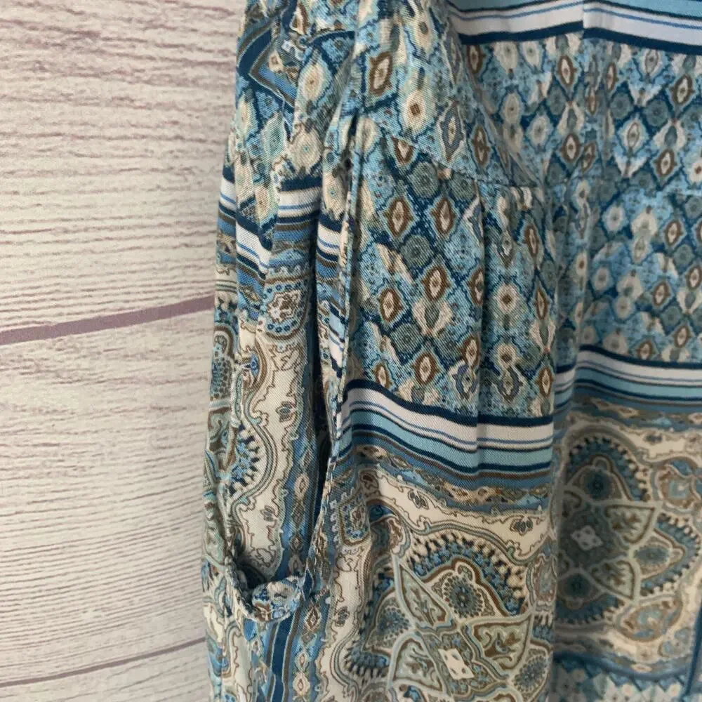 Alya Blue and Cream Paisley Medallion Romper with Crochet Lace Trim Size M